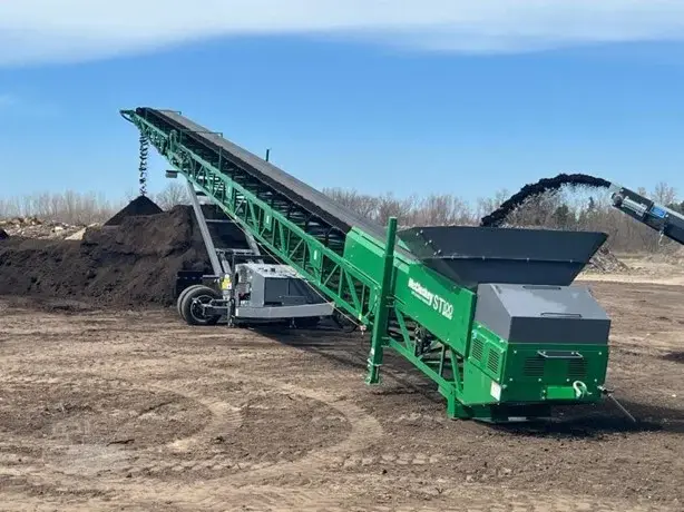 2025 MCCLOSKEY ST100