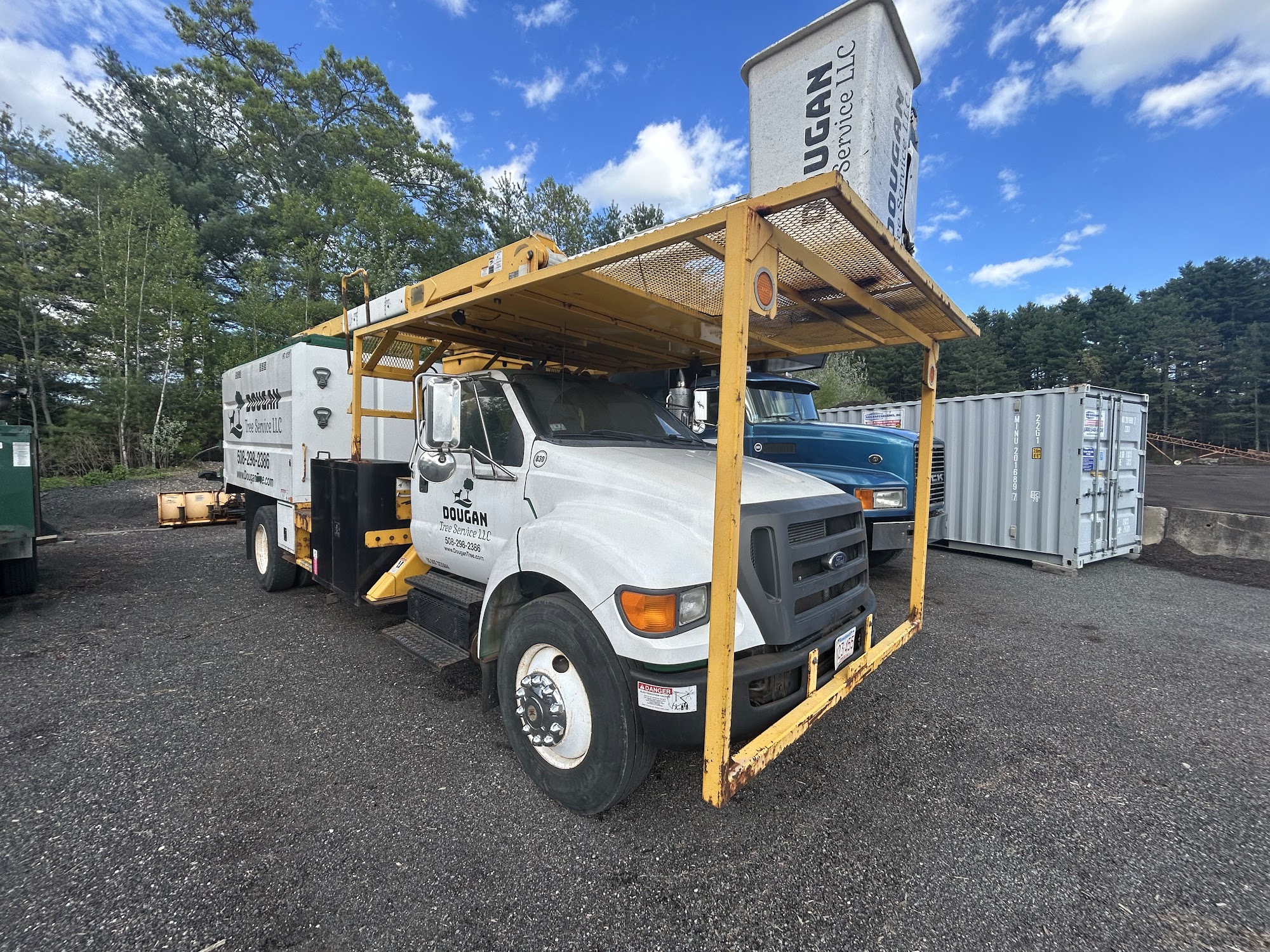 2011 Ford F-750 Bucket Truck