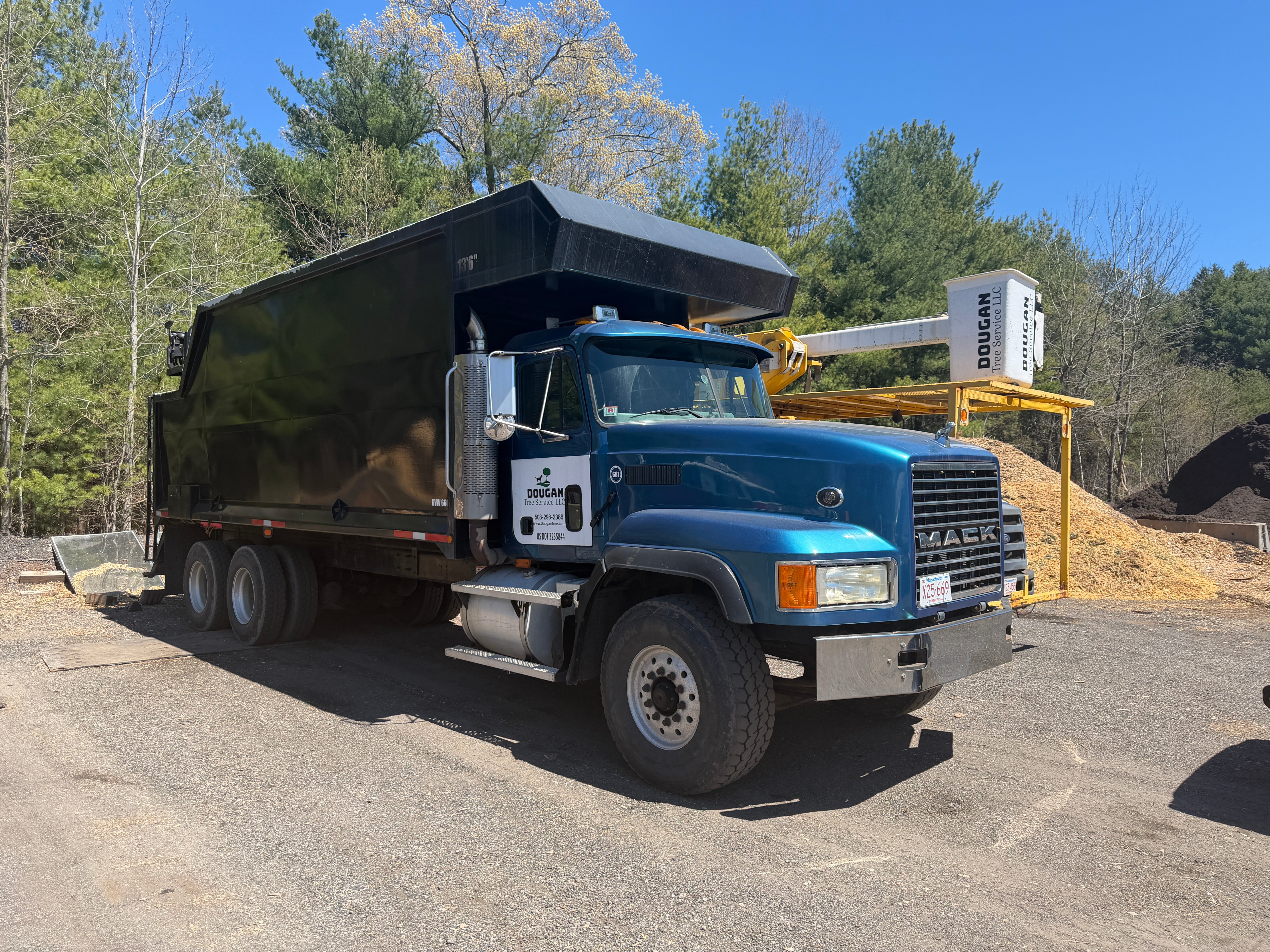 Mack Conventional Dump Truck w/ BeauRoc Body