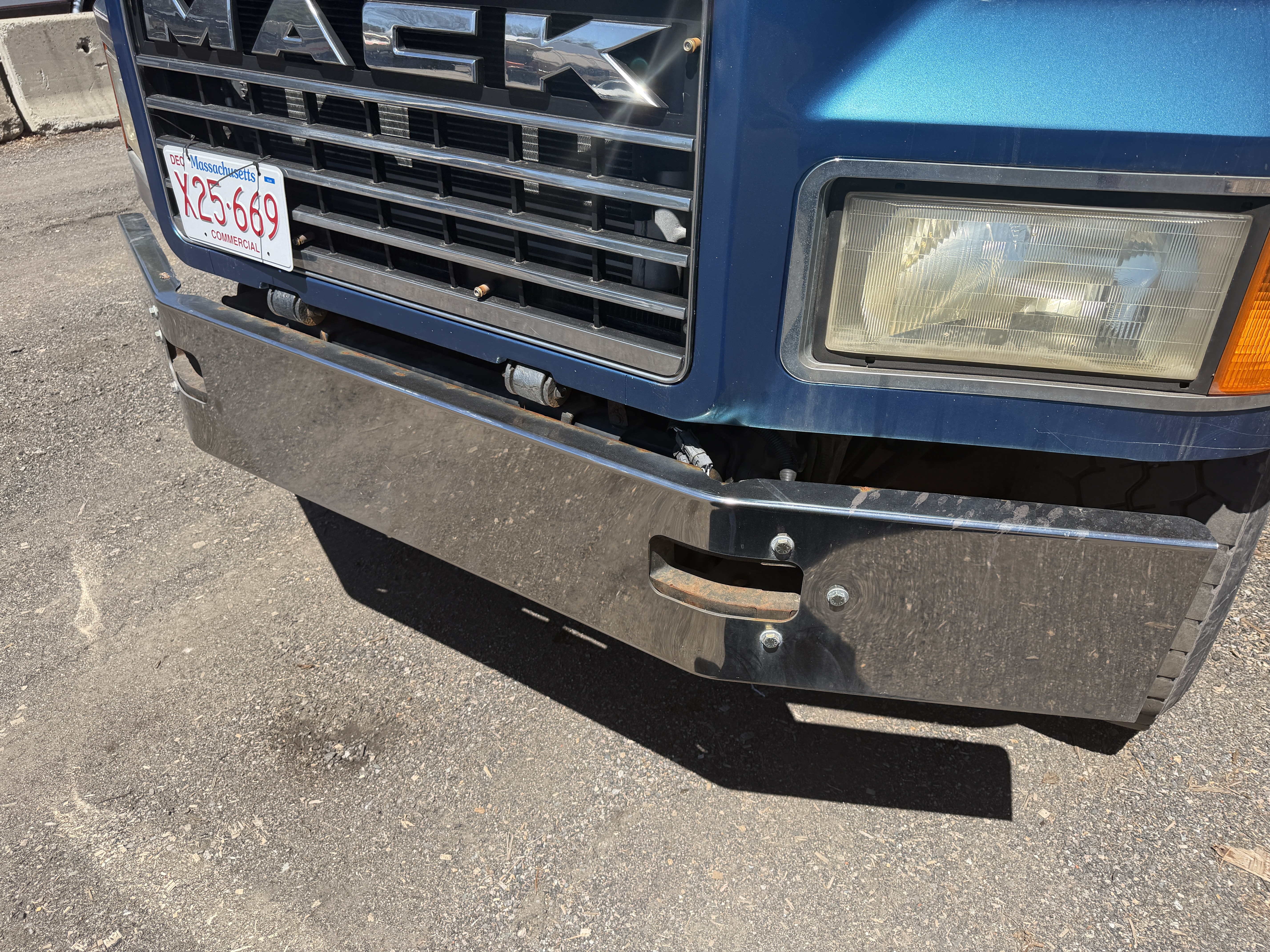 Mack Conventional Dump Truck w/ BeauRoc Body