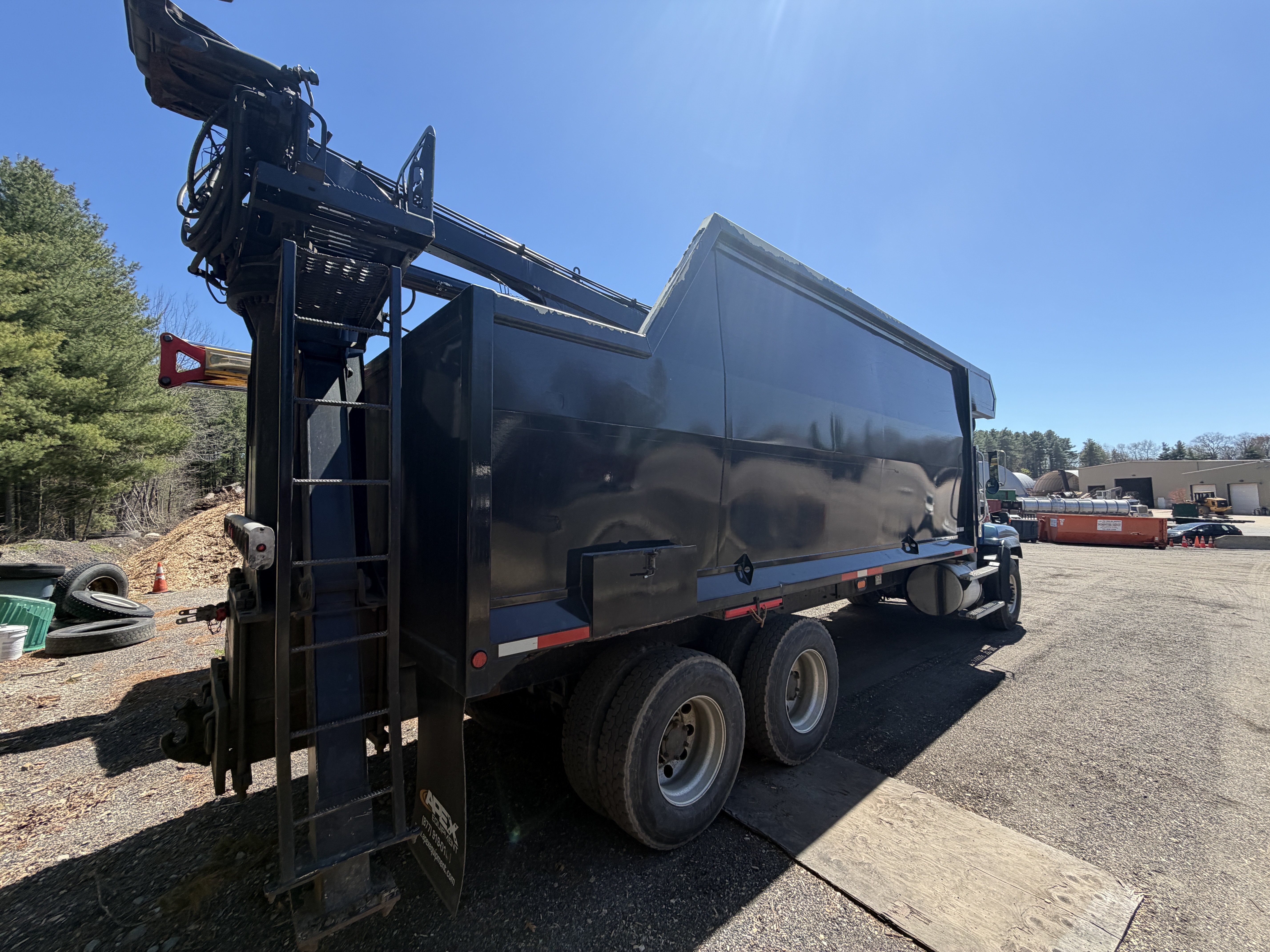 Mack Conventional Dump Truck w/ BeauRoc Body