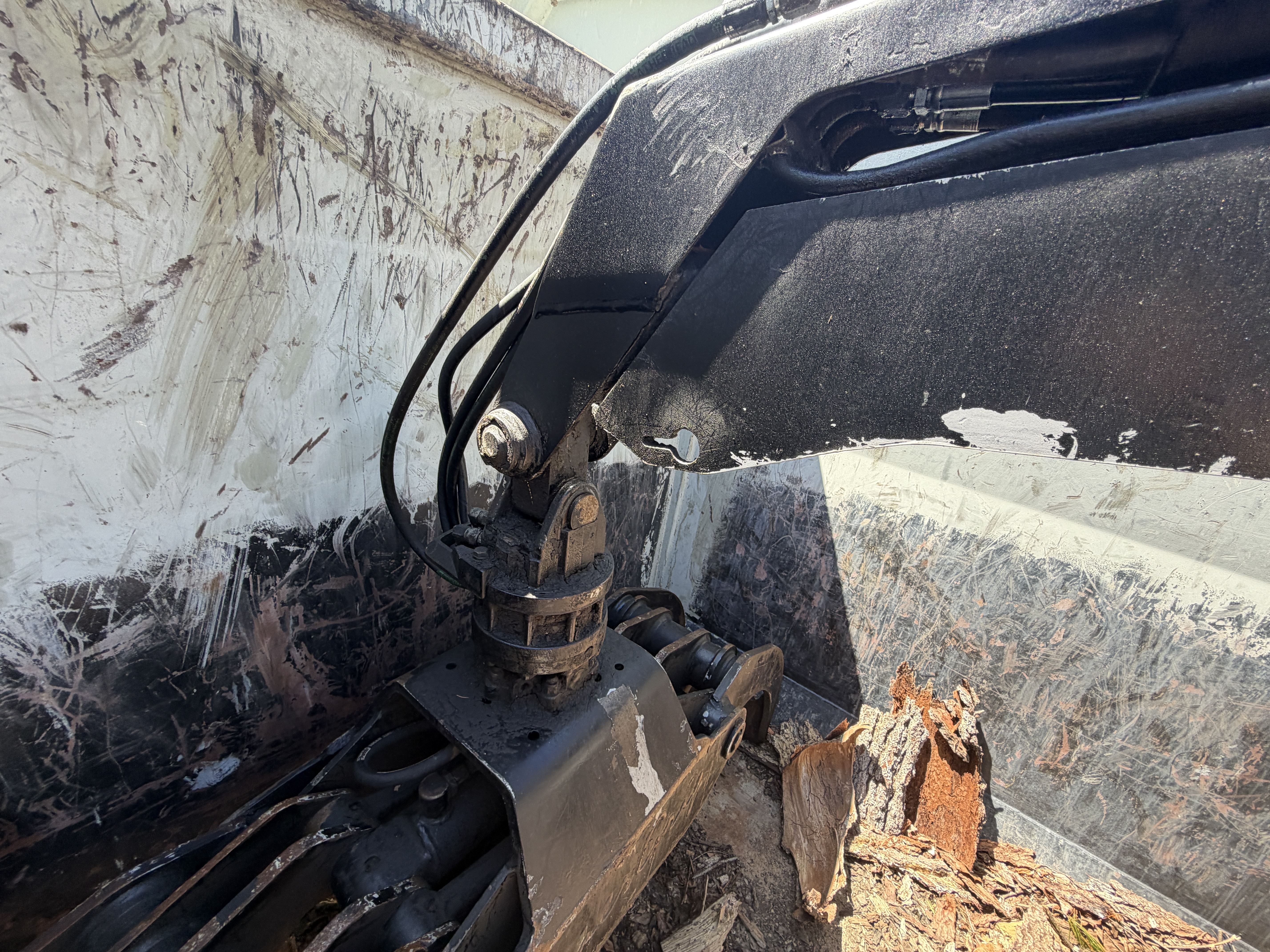Mack Conventional Dump Truck w/ BeauRoc Body