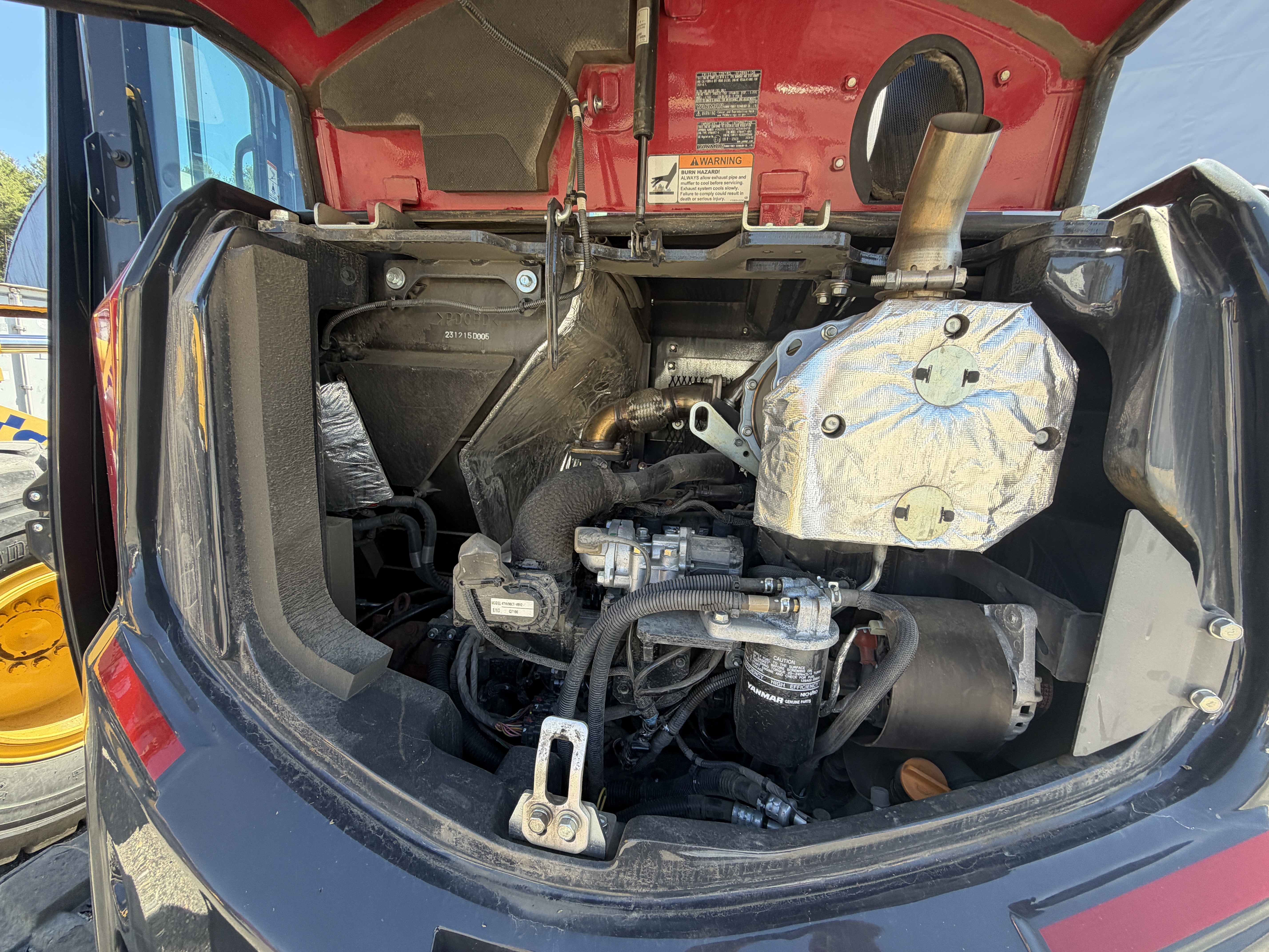 Yanmar ViO100 Compact Excavator — 130.9 Hours, Thumb + 2 Buckets