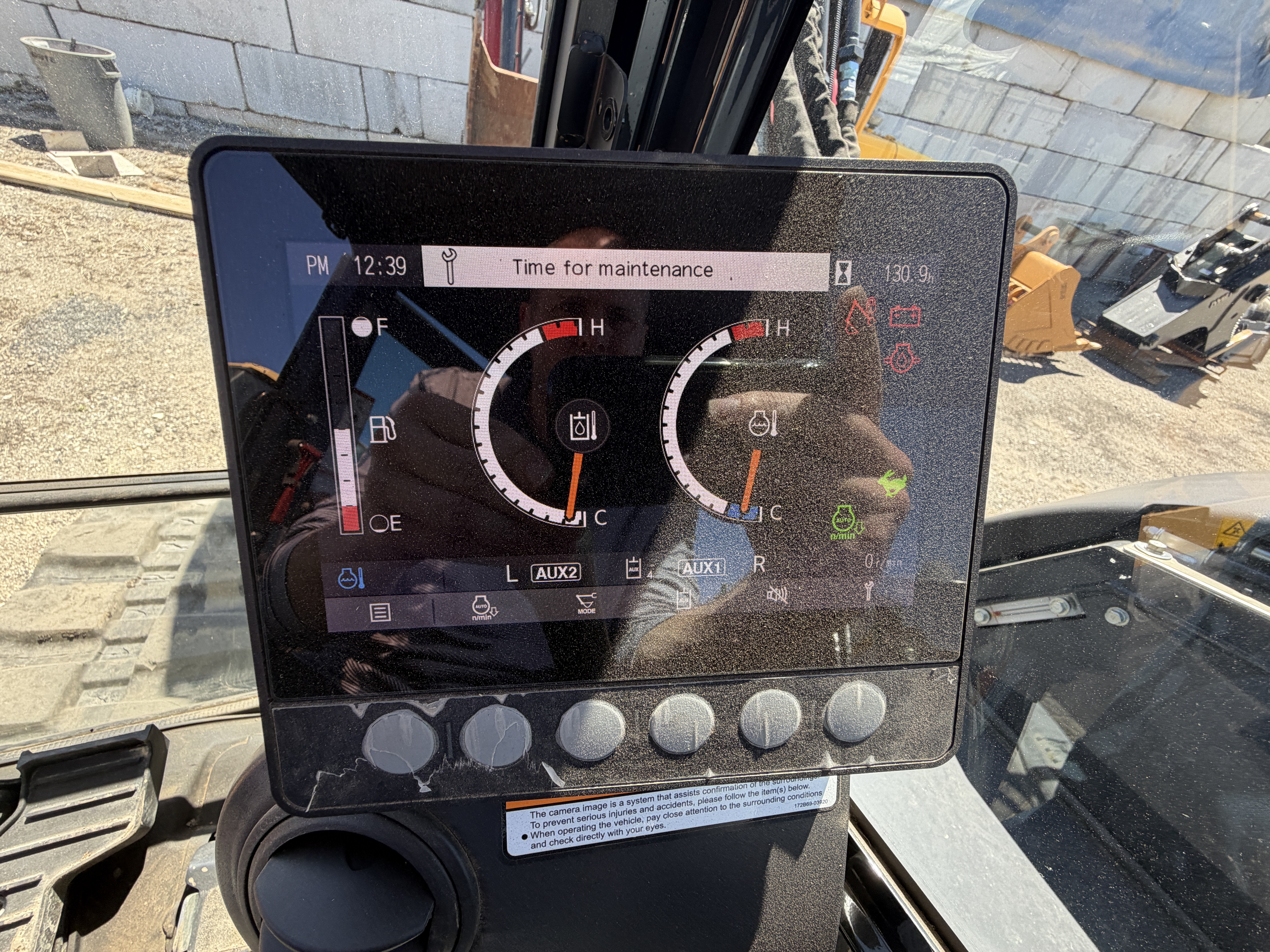 Yanmar ViO100 Compact Excavator — 130.9 Hours, Thumb + 2 Buckets