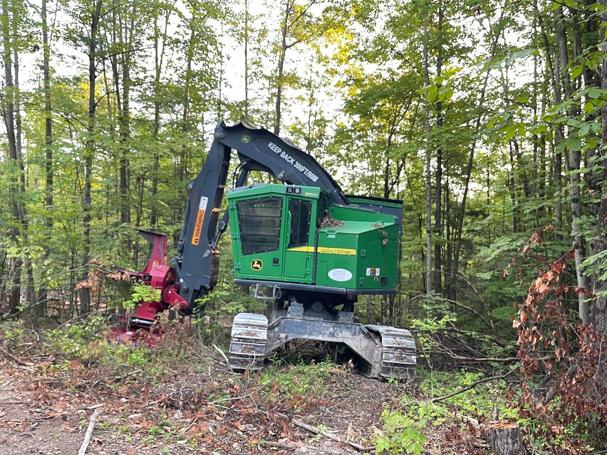 2018 John Deere 859 M