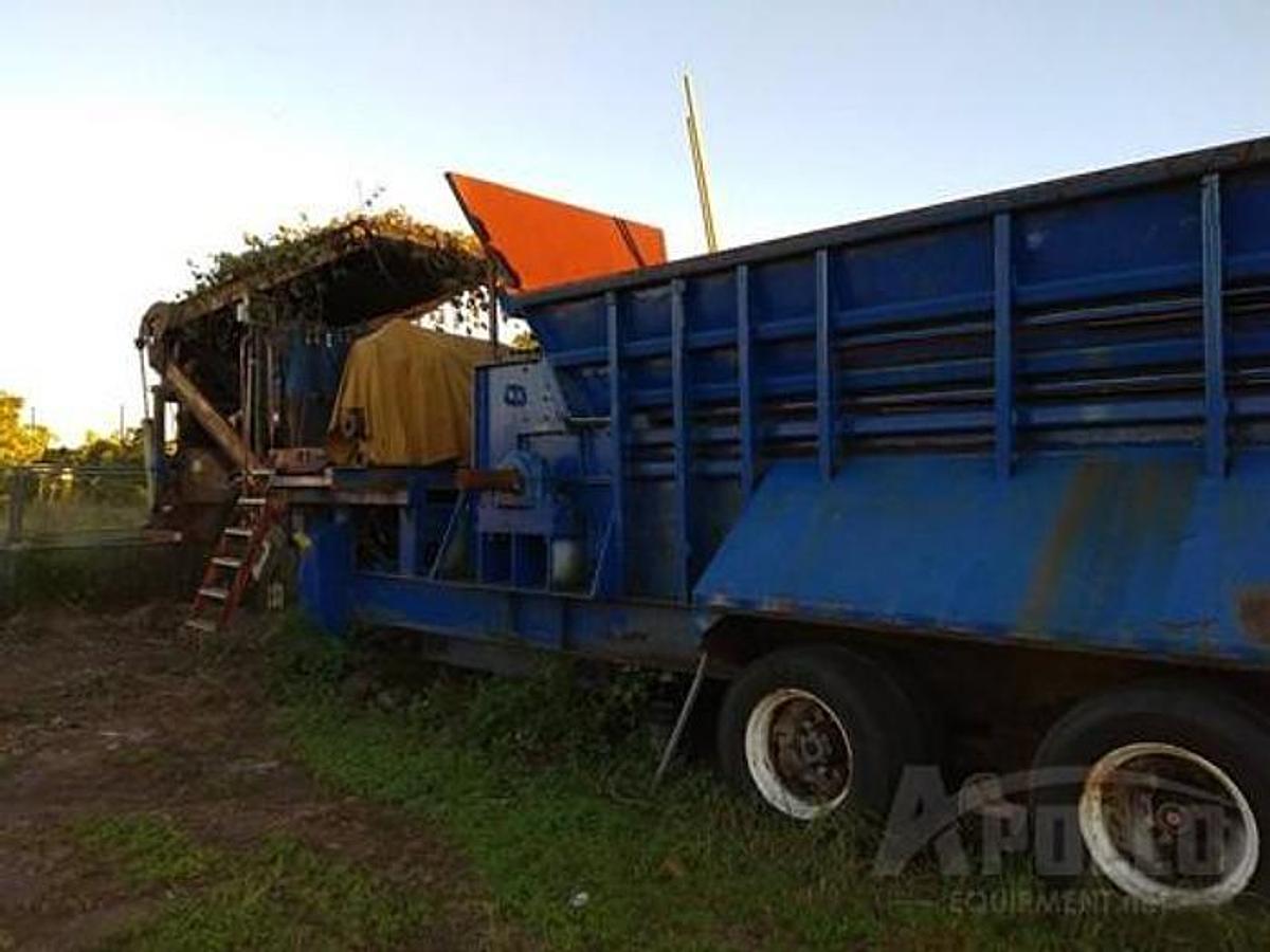 1994 Peterson Pacific HC4400 Horizontal Grinder