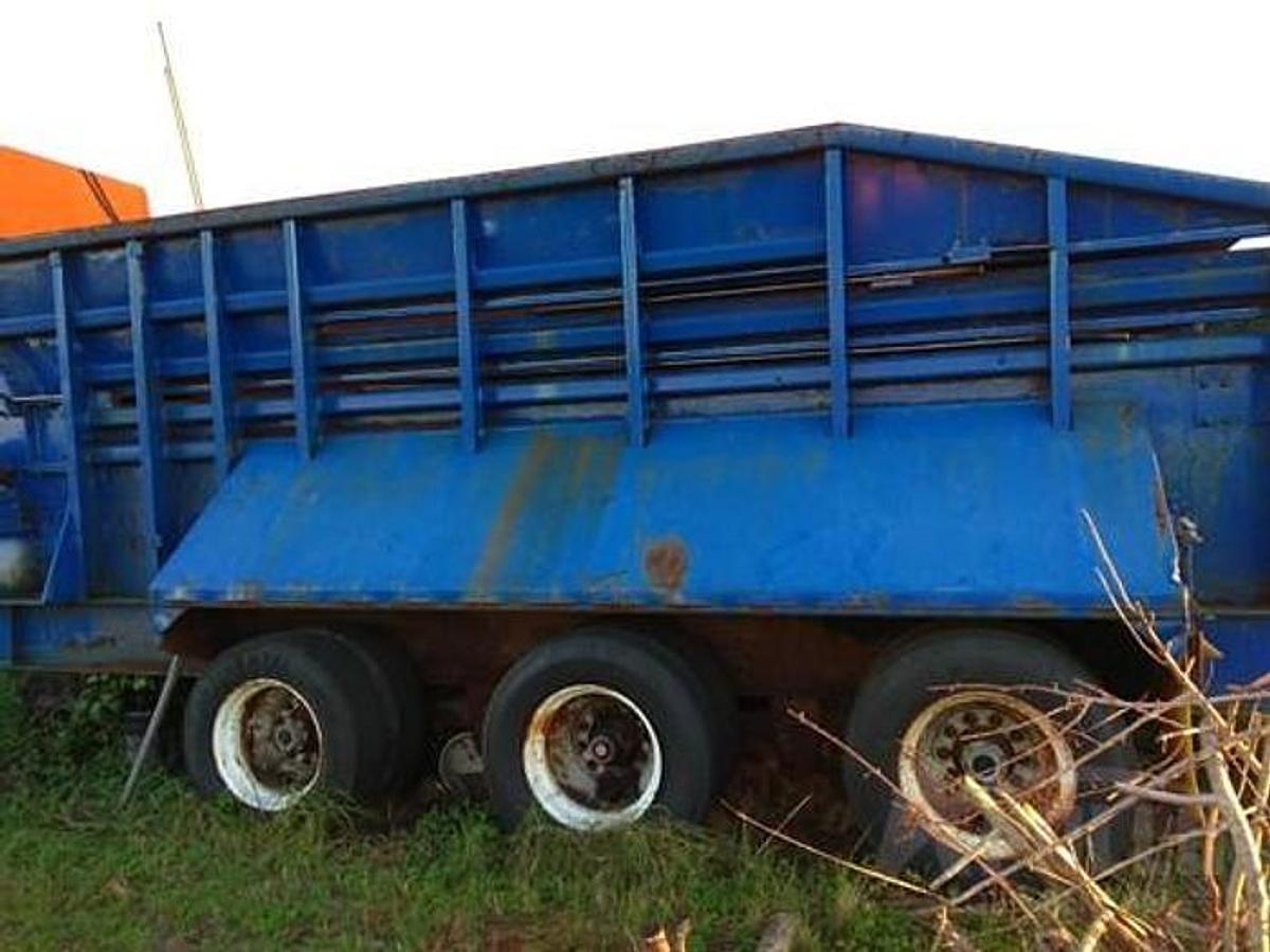 1994 Peterson Pacific HC4400 Horizontal Grinder