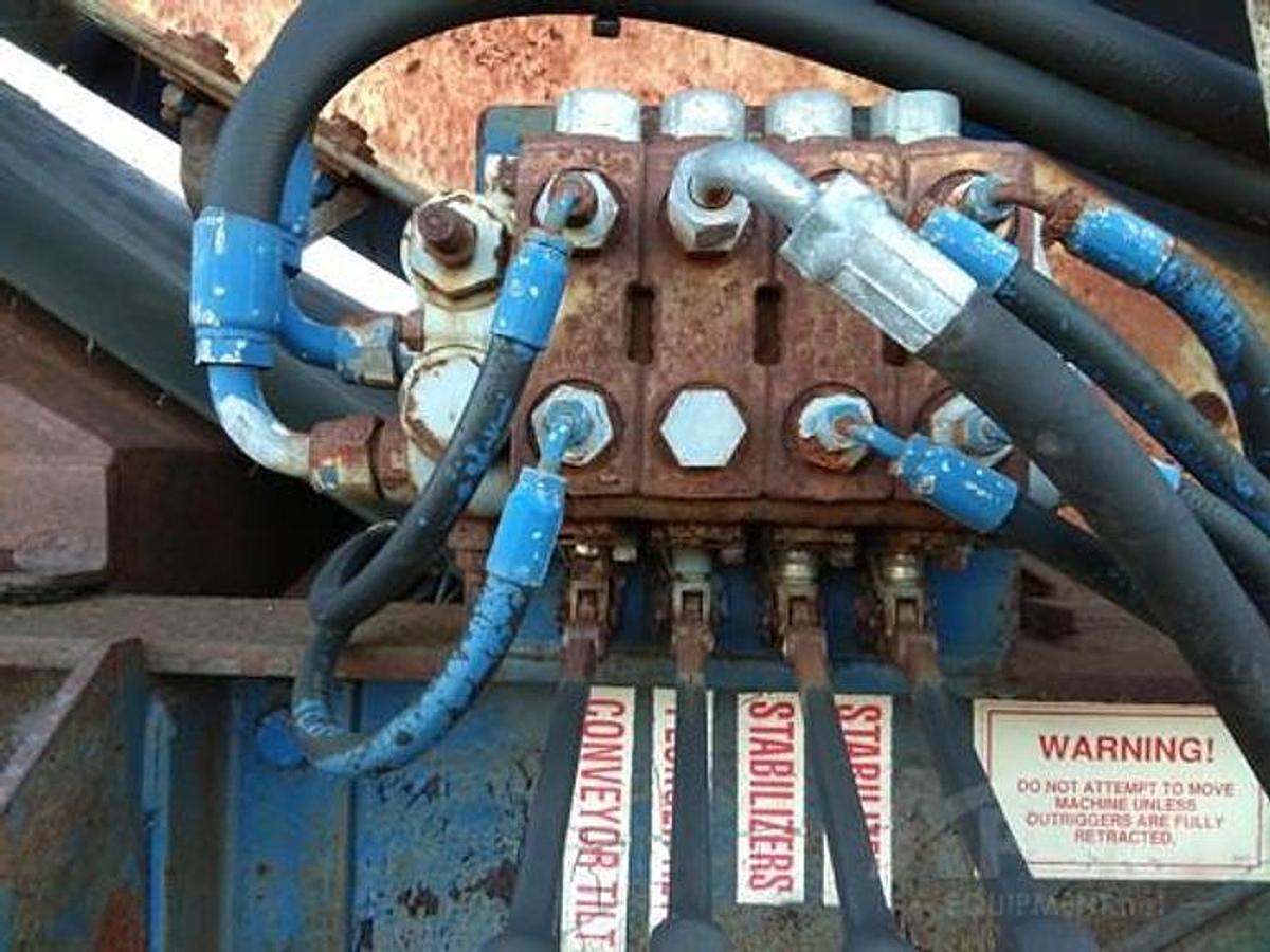 1994 Peterson Pacific HC4400 Horizontal Grinder
