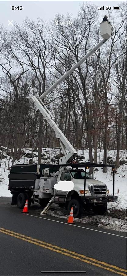 2004 Ford F 750 Altec 75' Boom Lift