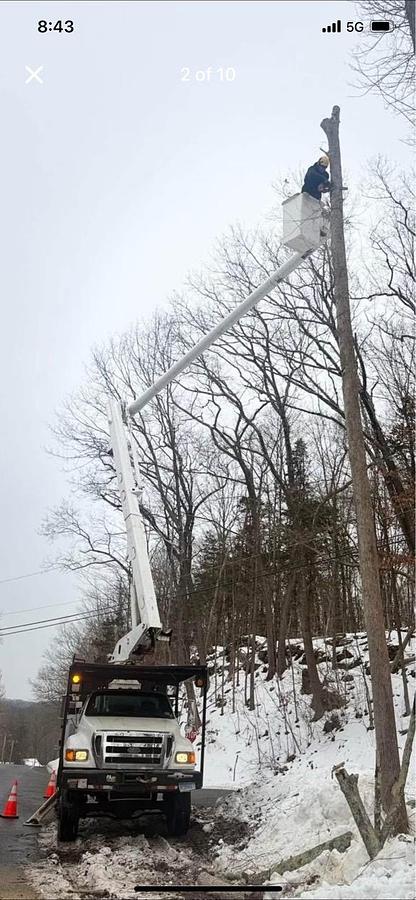 2004 Ford F 750 Altec 75' Boom Lift