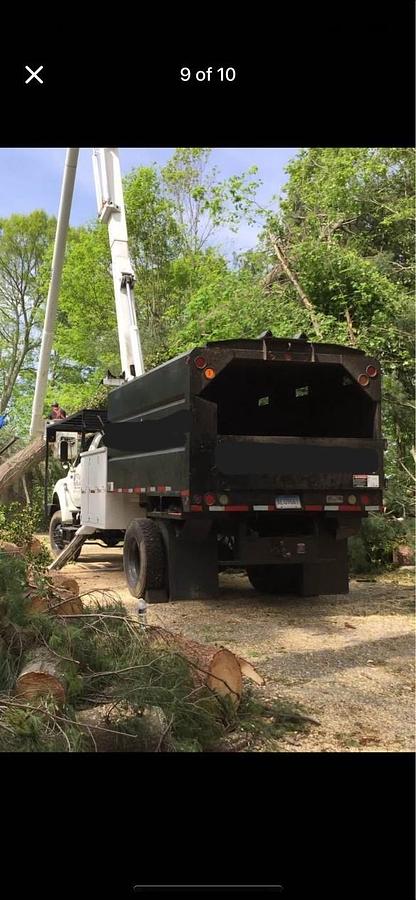 2004 Ford F 750 Altec 75' Boom Lift
