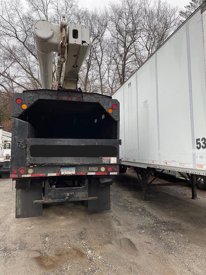 2004 Ford F 750 Altec 75' Boom Lift