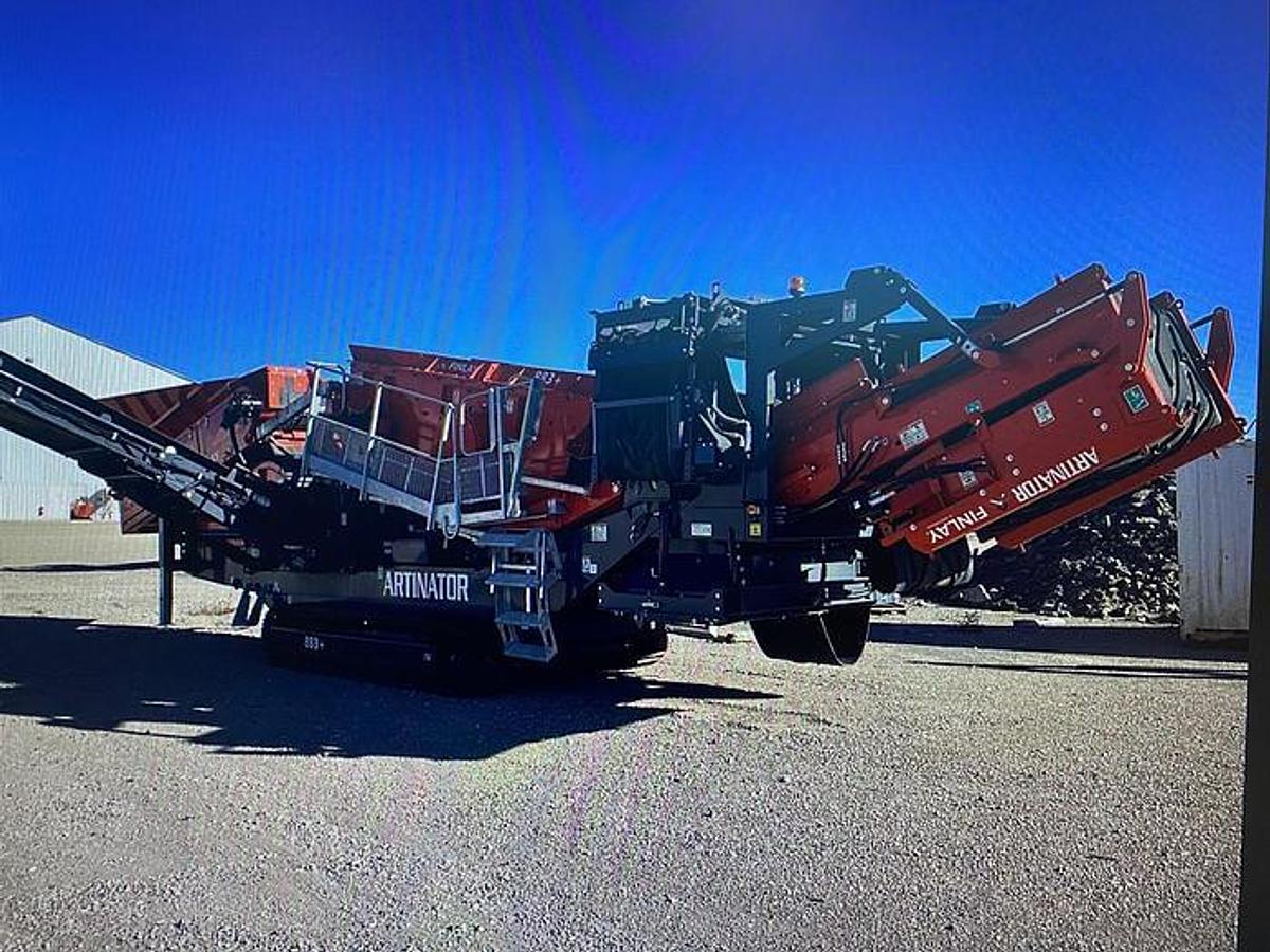 2023 Terex Finlay 883+
