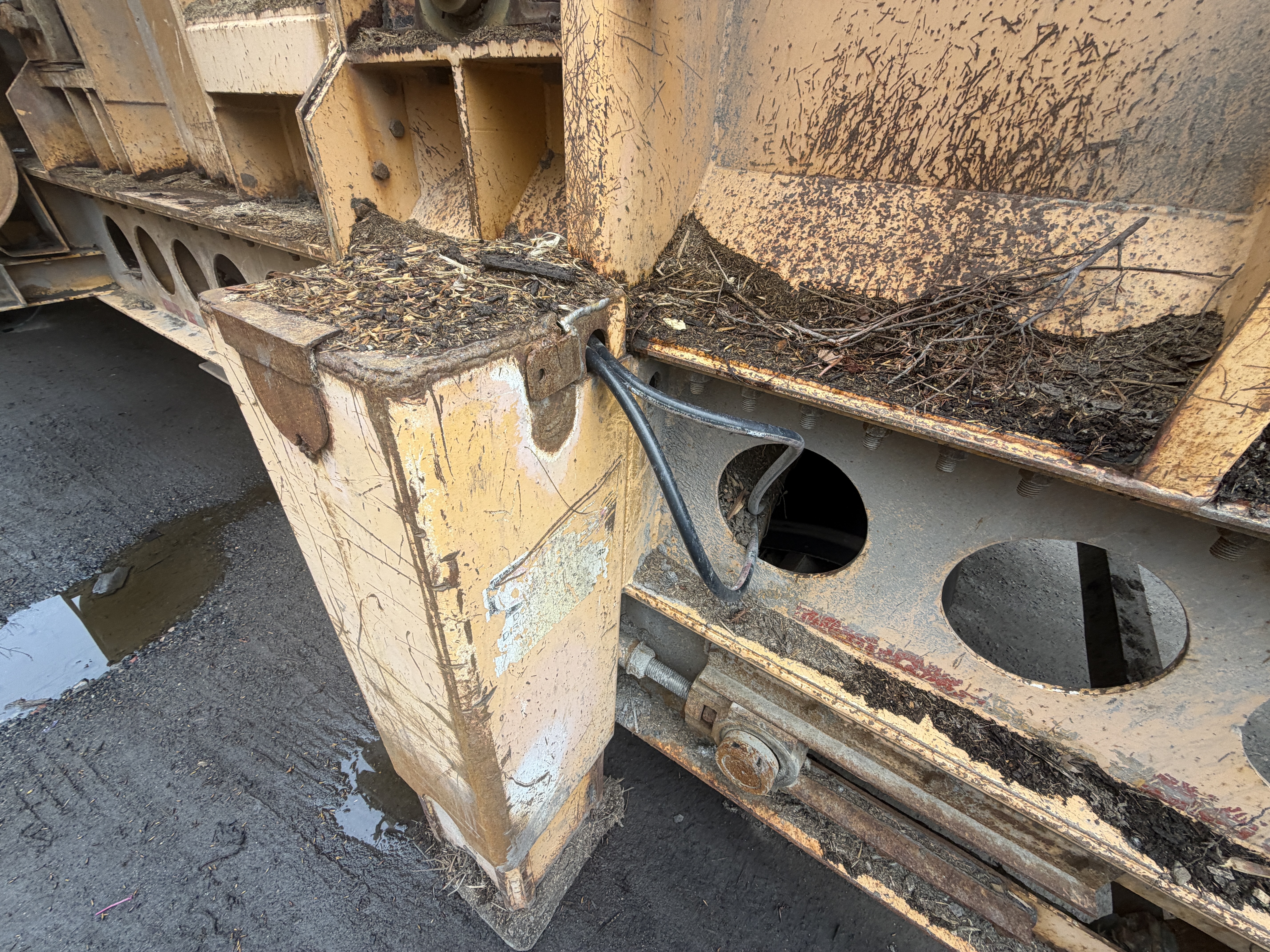 CBI Magnum Horizontal Grinder