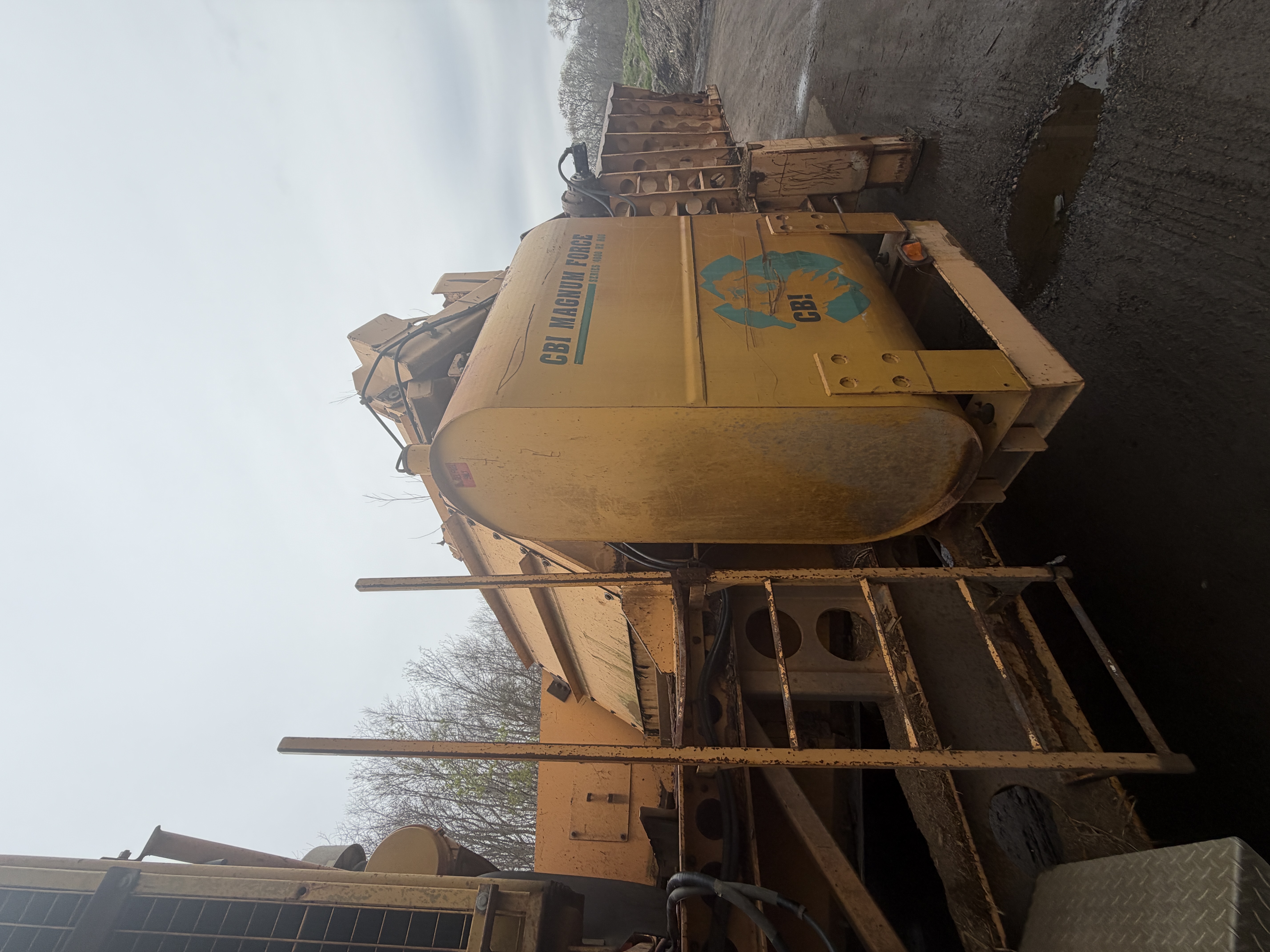 CBI Magnum Horizontal Grinder