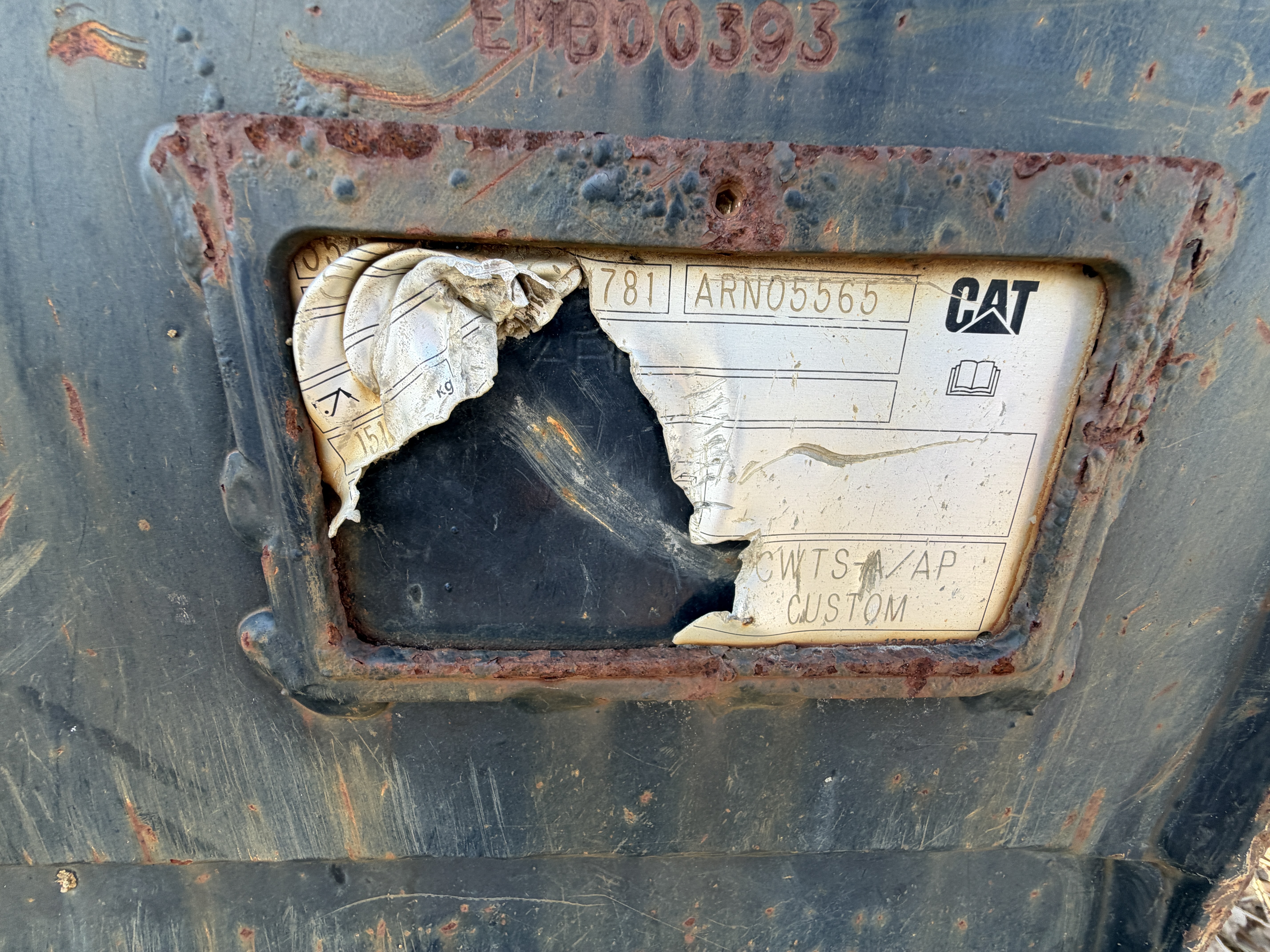 CAT Pin-On Bucket