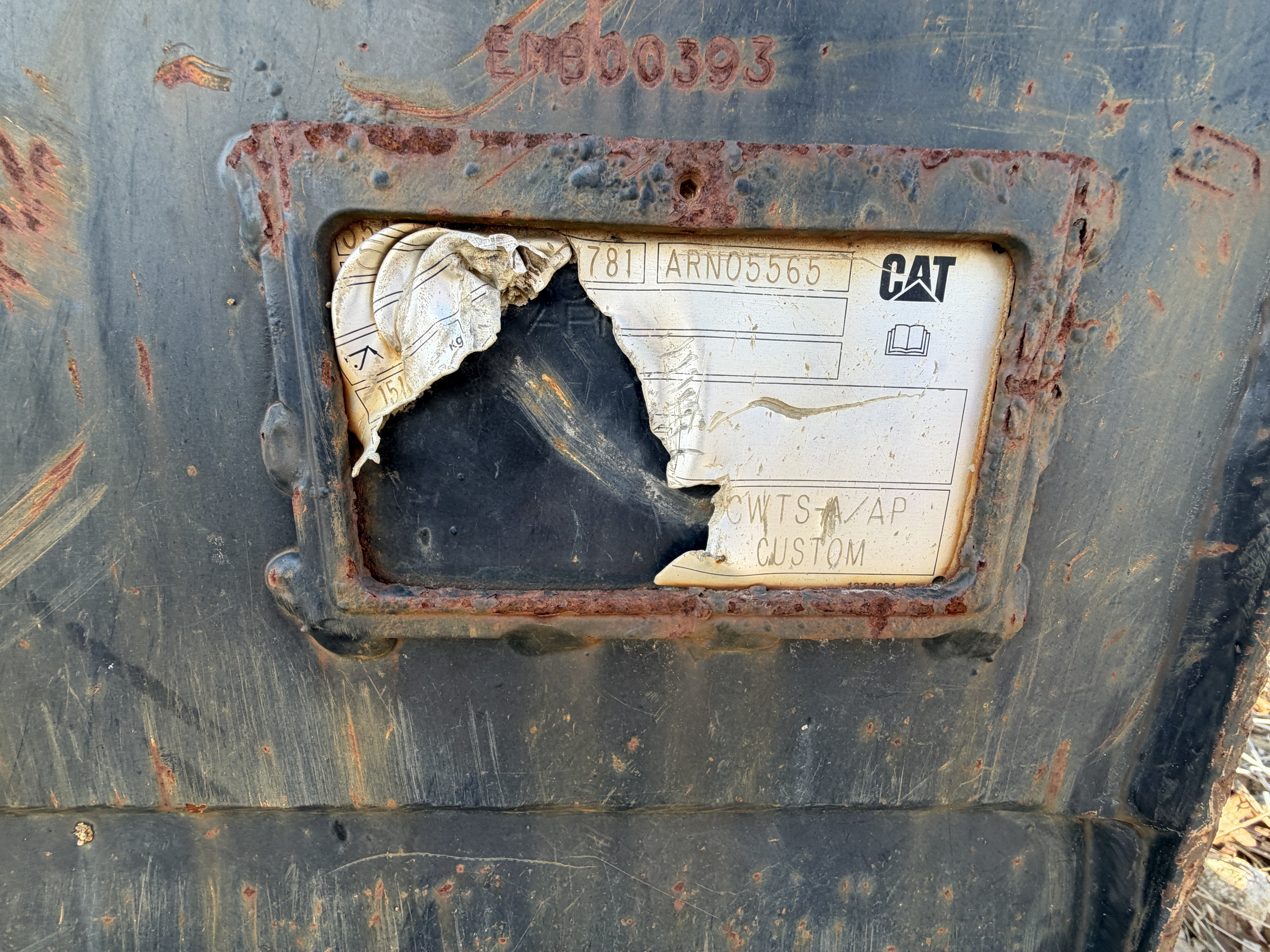 CAT Pin-On Bucket