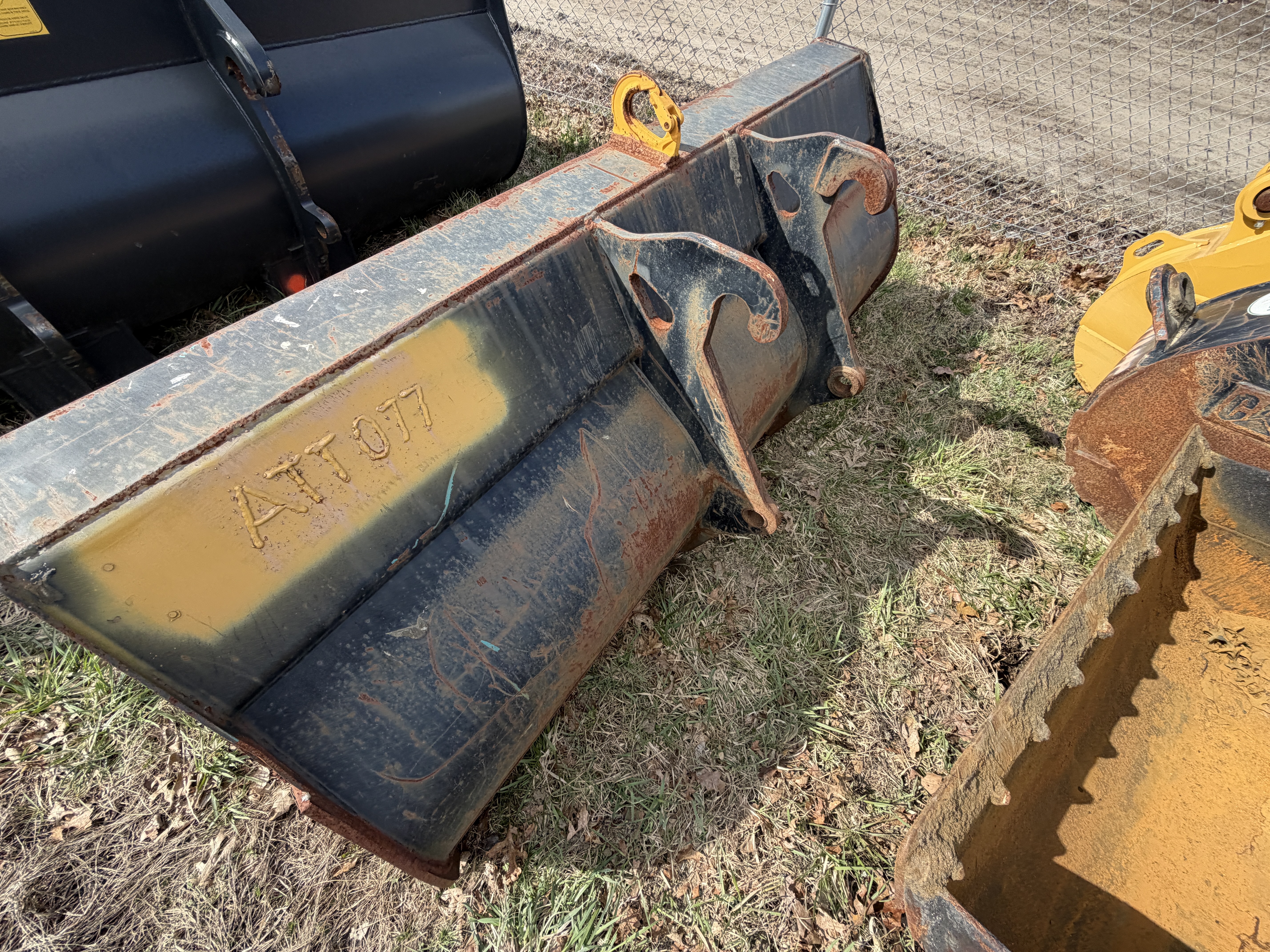 CAT Grapple Bucket