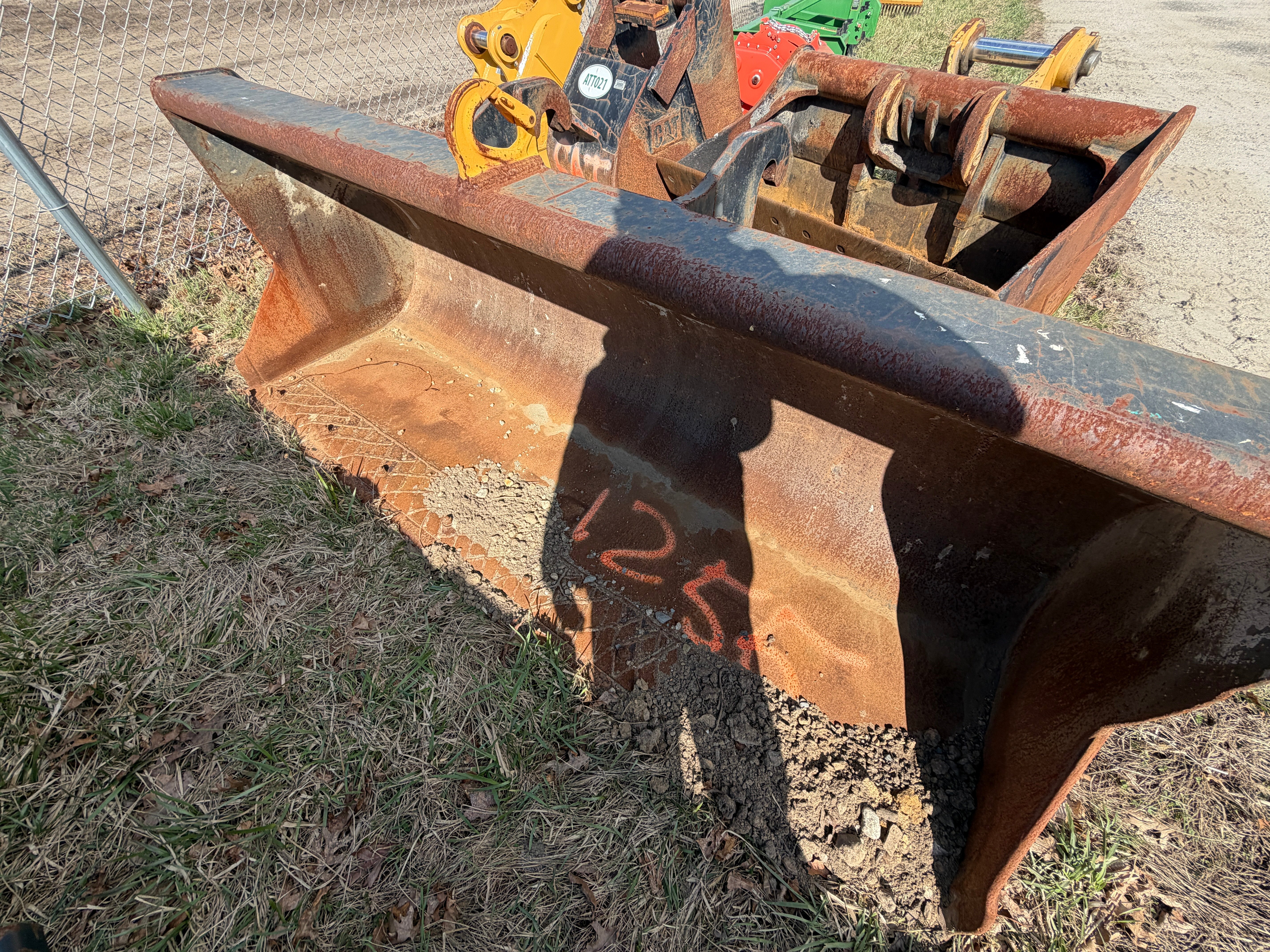 CAT Grapple Bucket