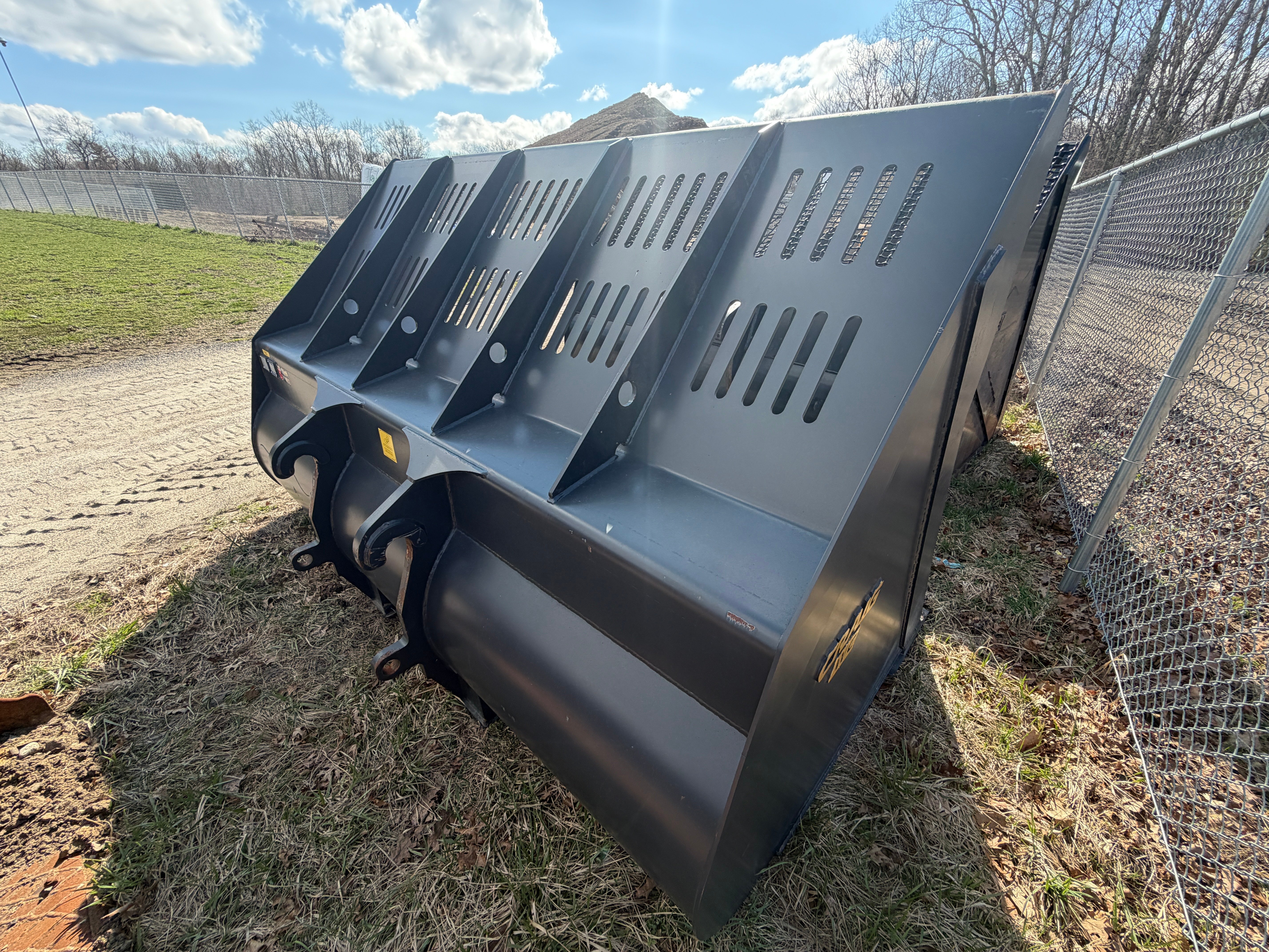 Craig Mfg WG Series Bucket