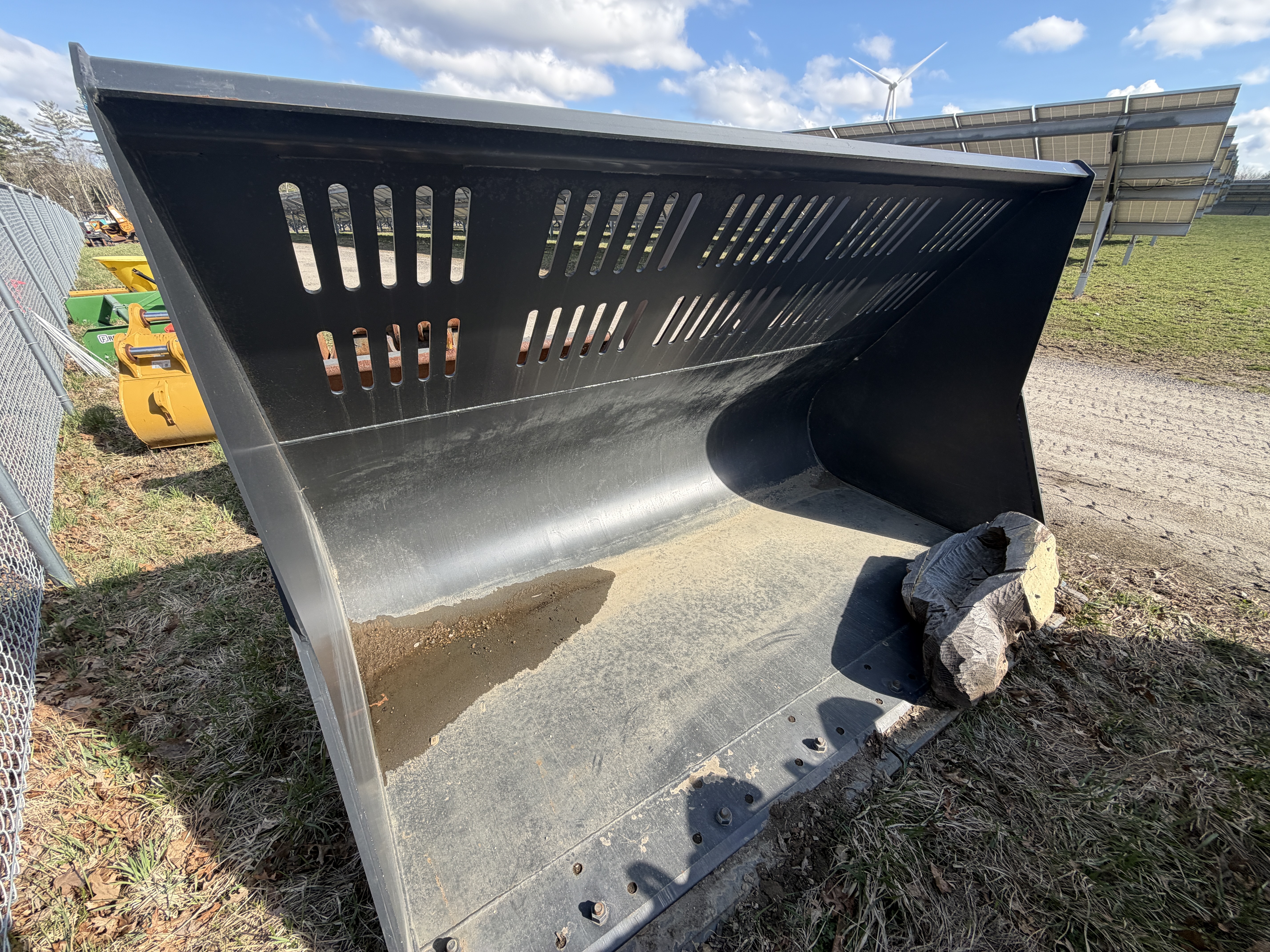 Craig Mfg WG Series Bucket