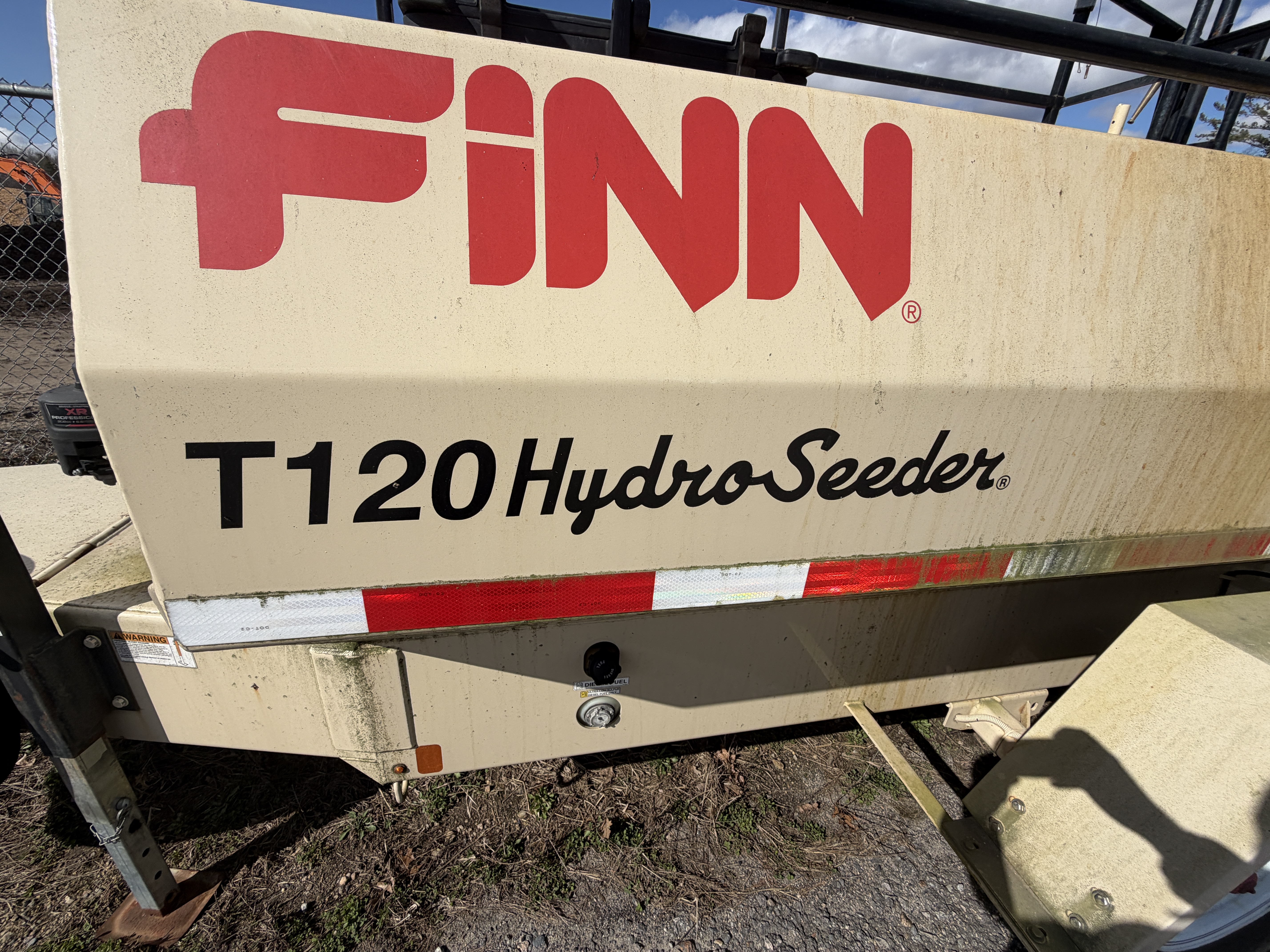 Finn T120 Hydroseeder