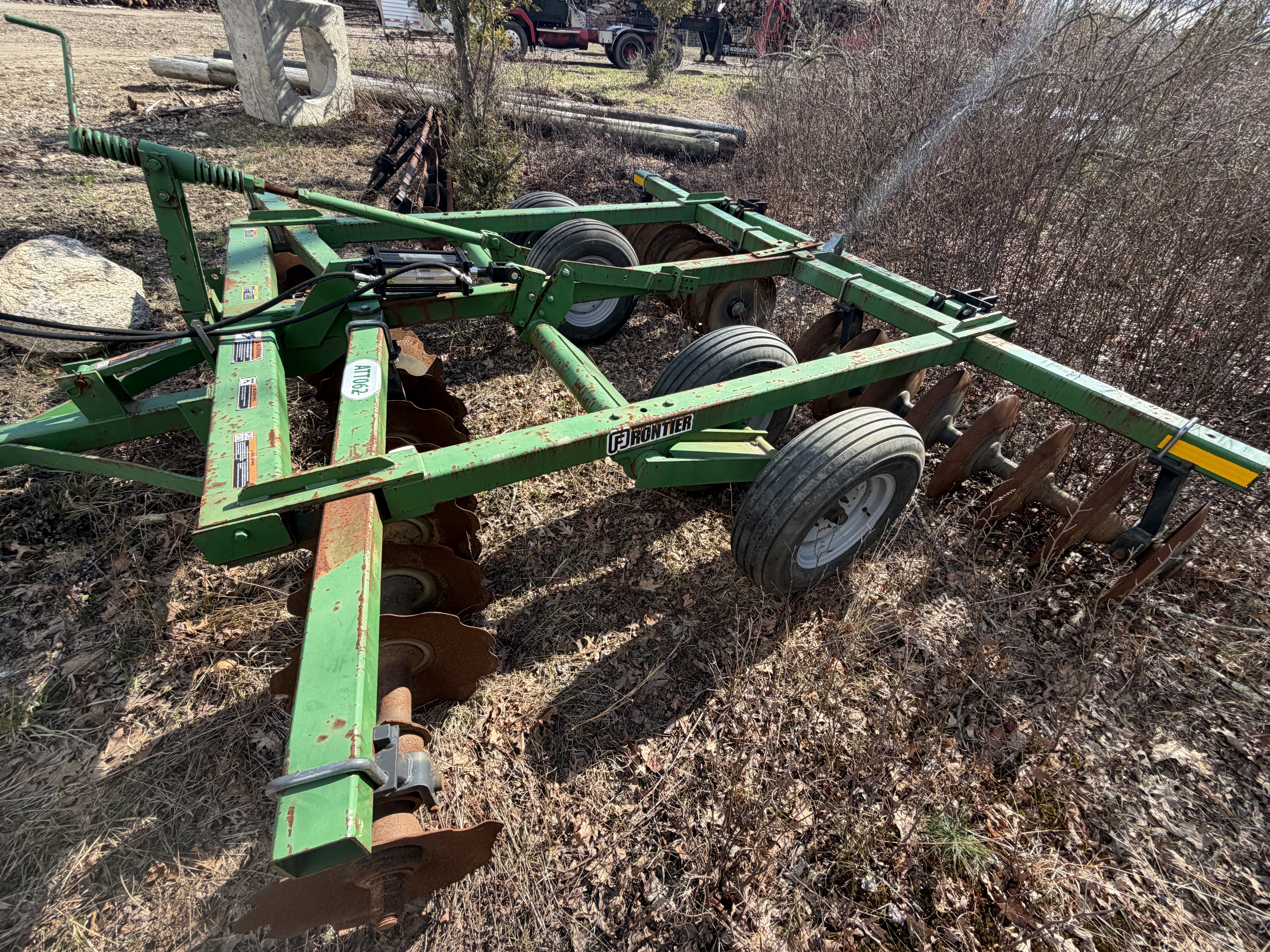 Frontier DH1612 Disc Harrow