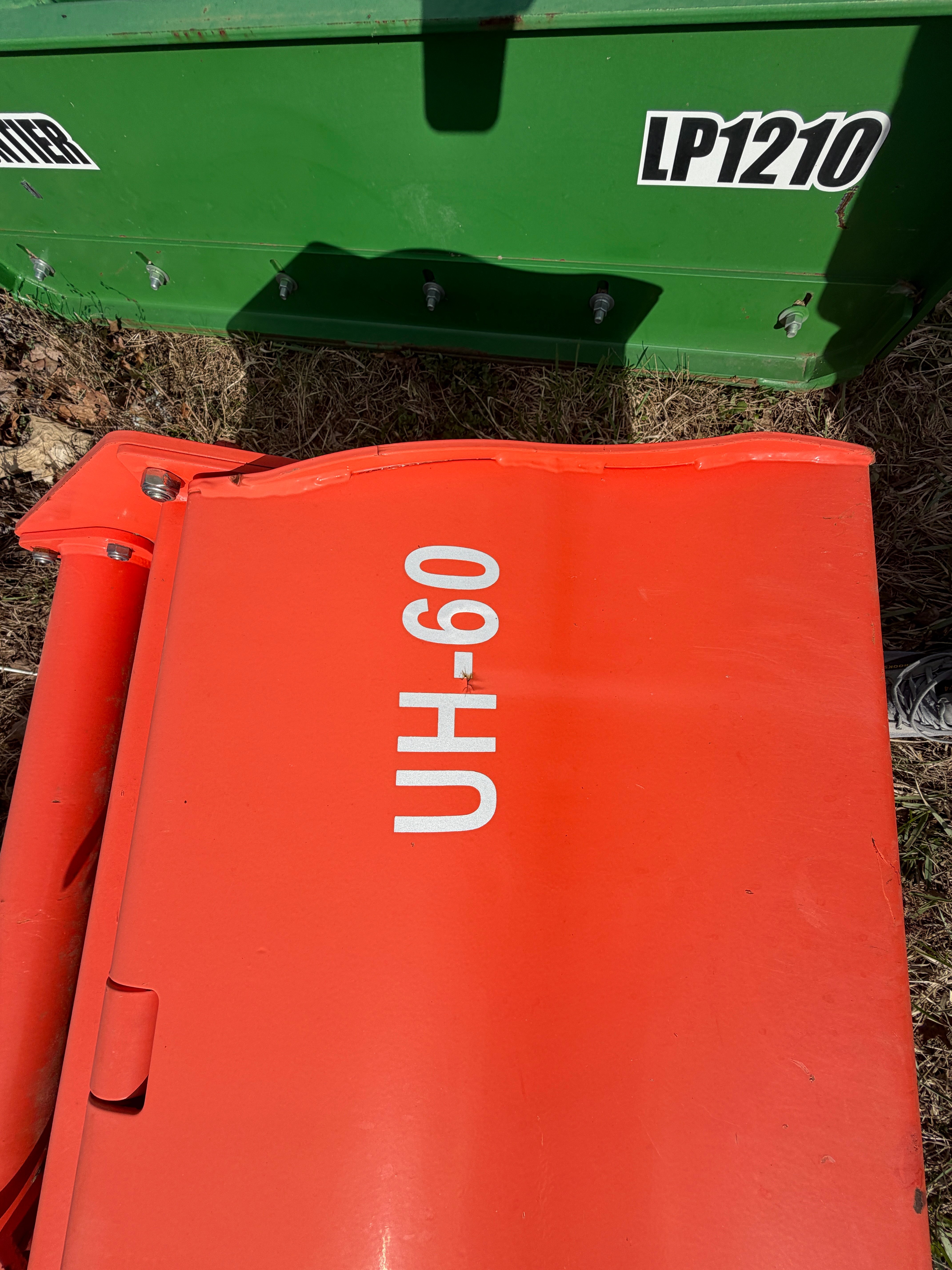 Sundown UH-60 Hay Spreader